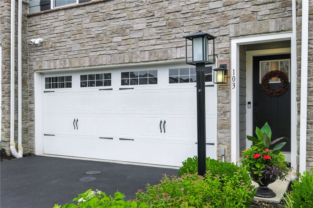103 Spruce Ln