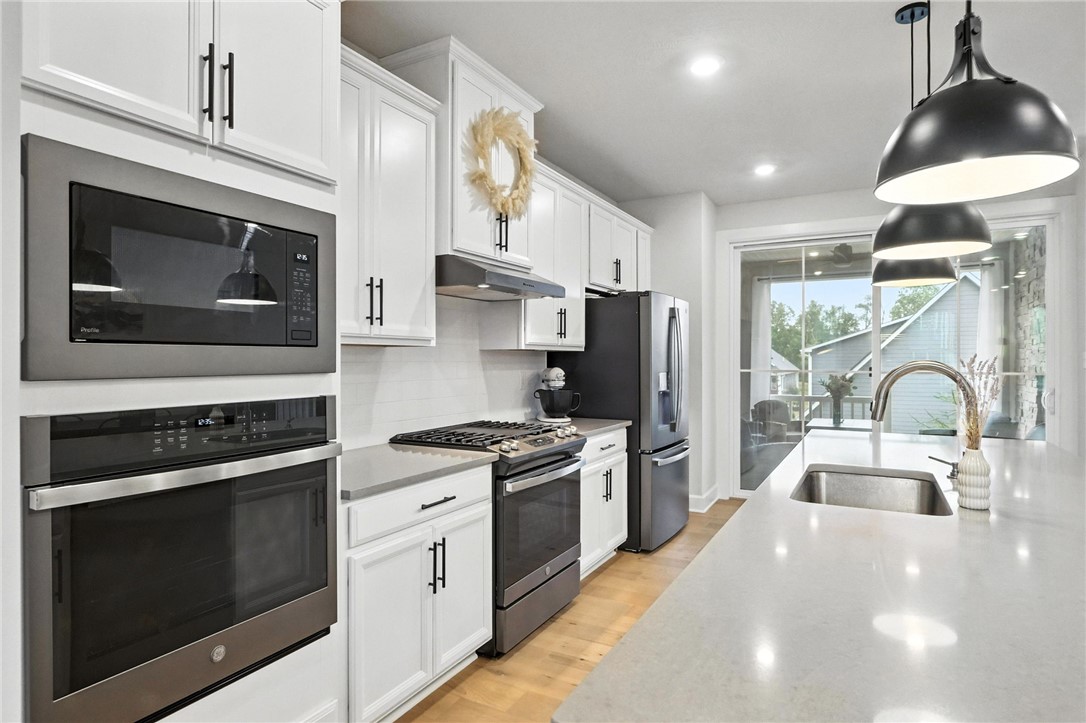 103 Spruce Ln