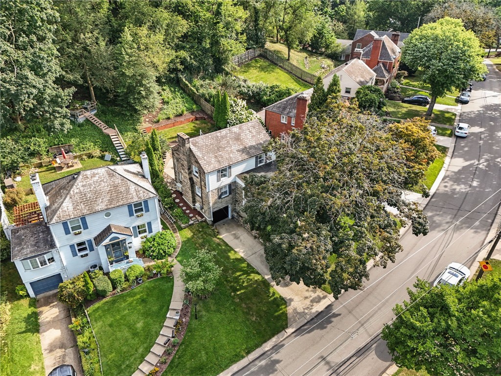 886 N Meadowcroft Ave