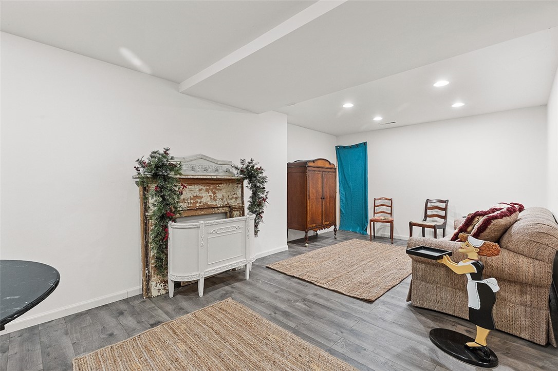 2628 Washington Blvd