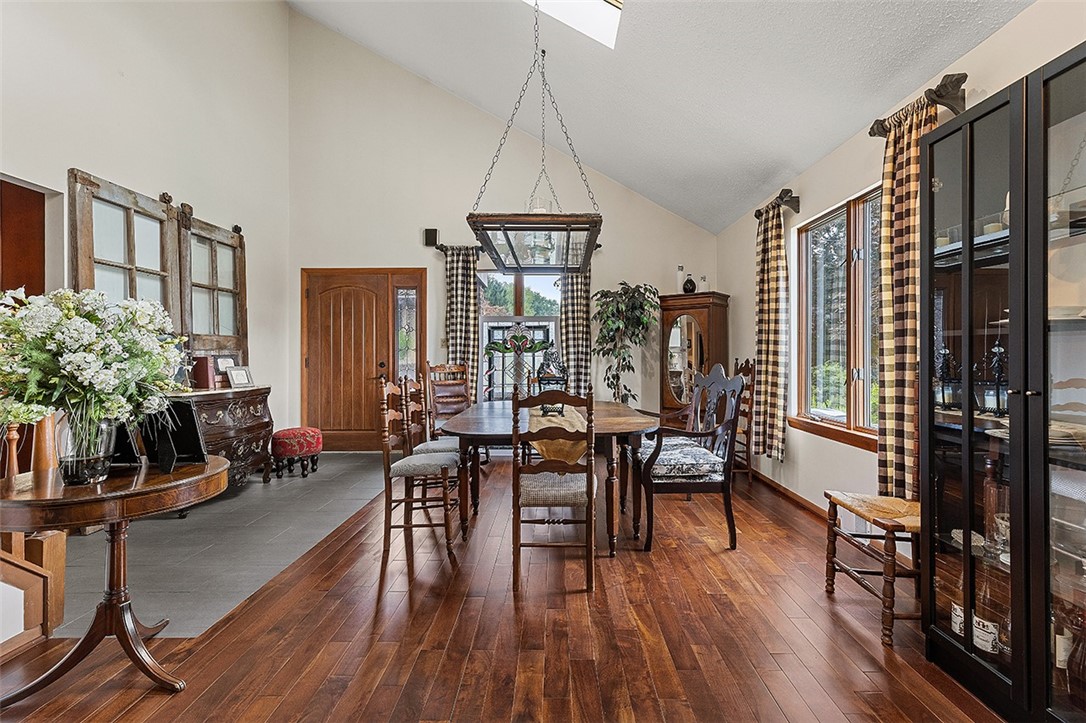 2628 Washington Blvd