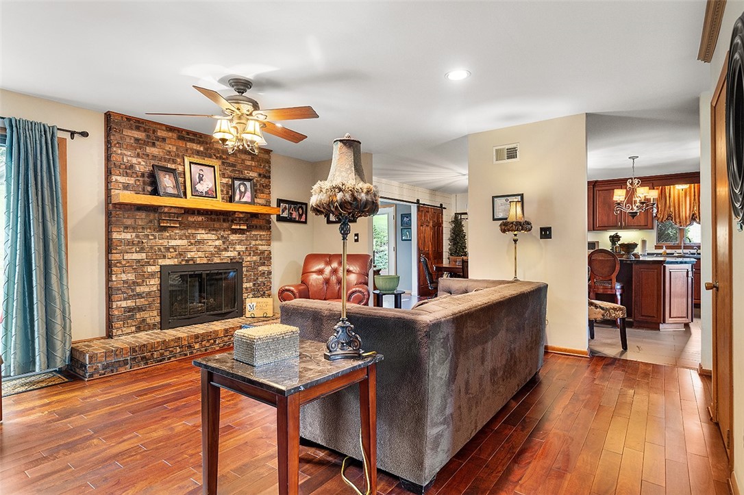 2628 Washington Blvd