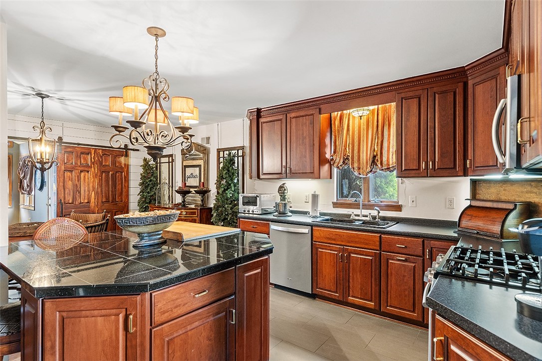 2628 Washington Blvd