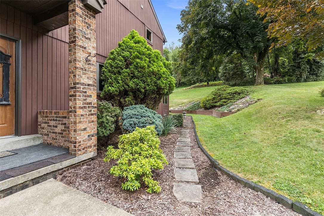 2628 Washington Blvd