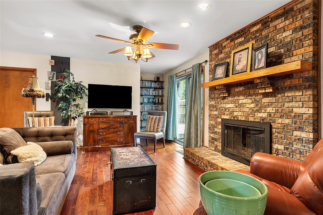 2628 Washington Blvd