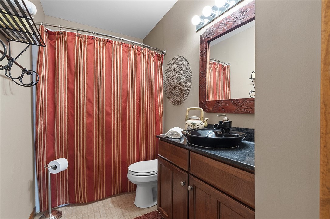 2628 Washington Blvd