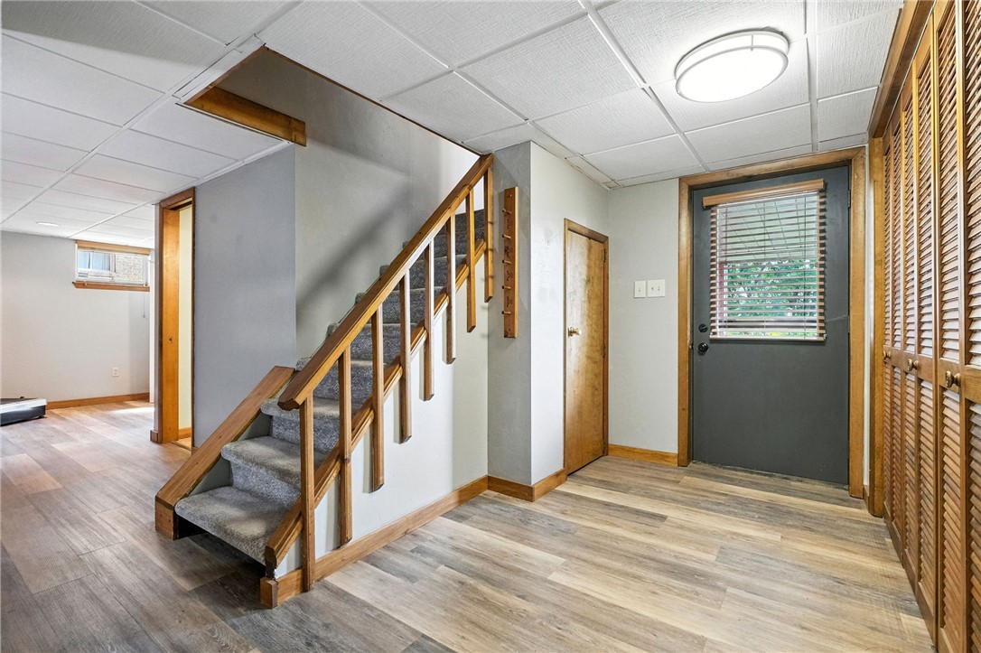 30 Colecrest St