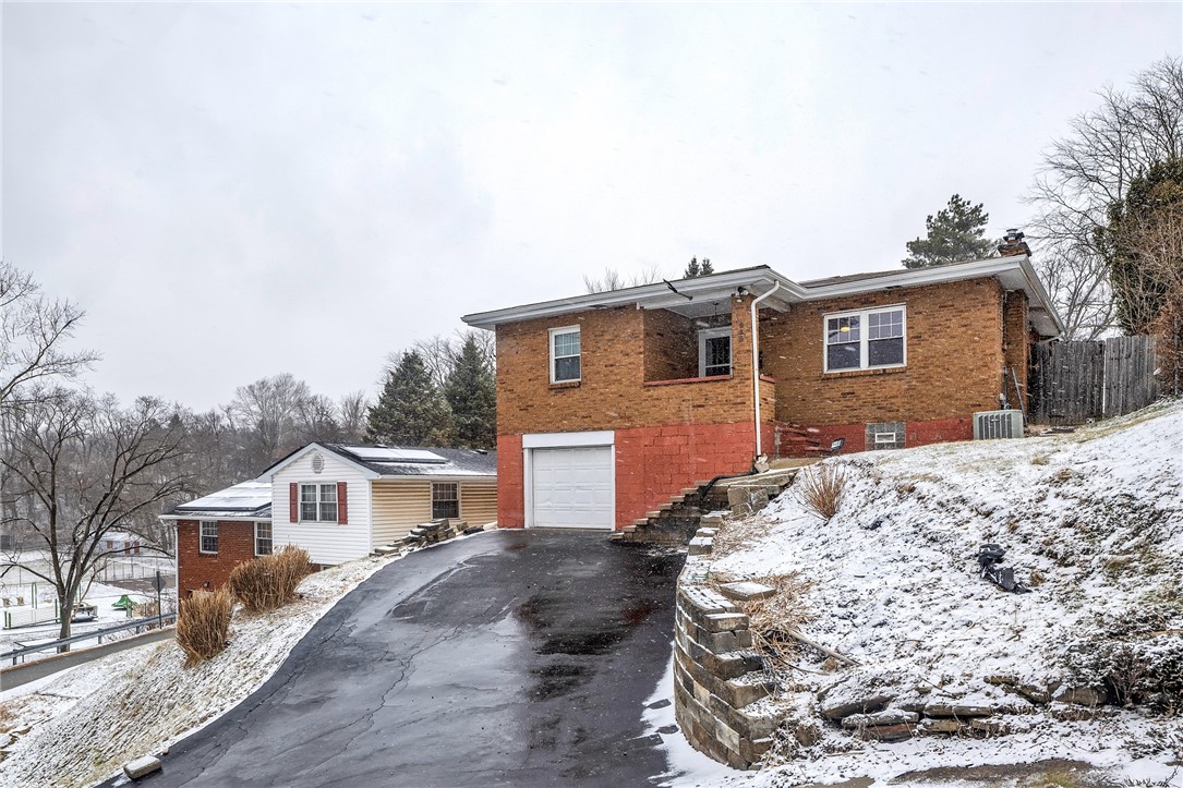 240 Wilkins Ave