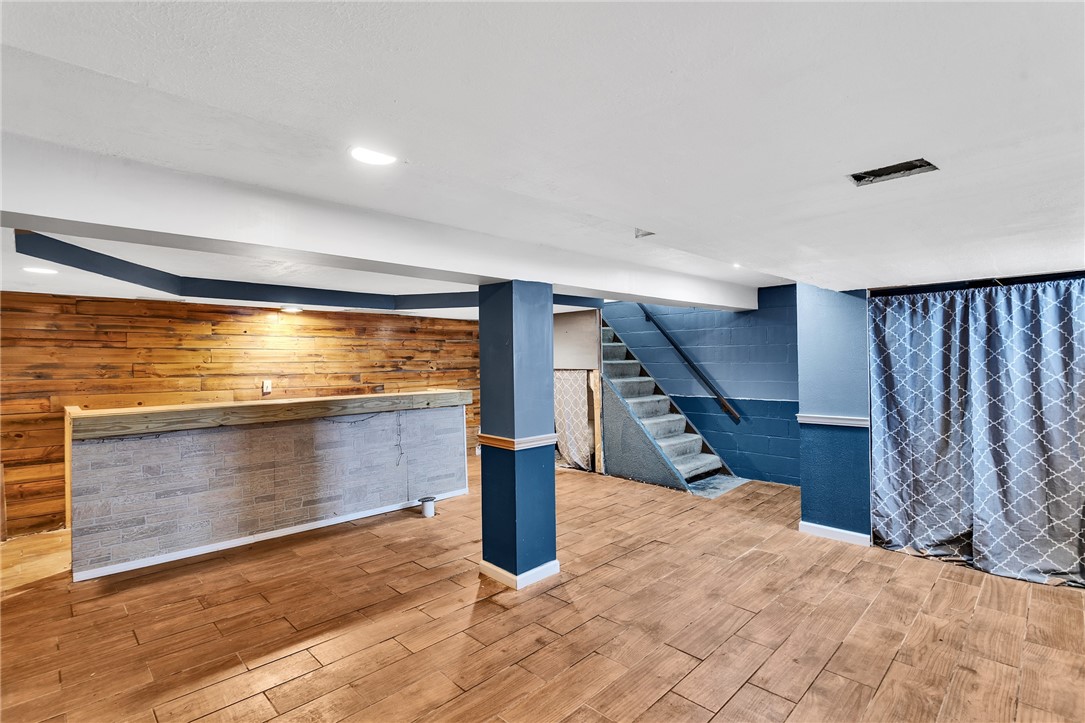240 Wilkins Ave