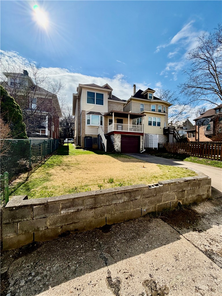 1220 Peermont Ave
