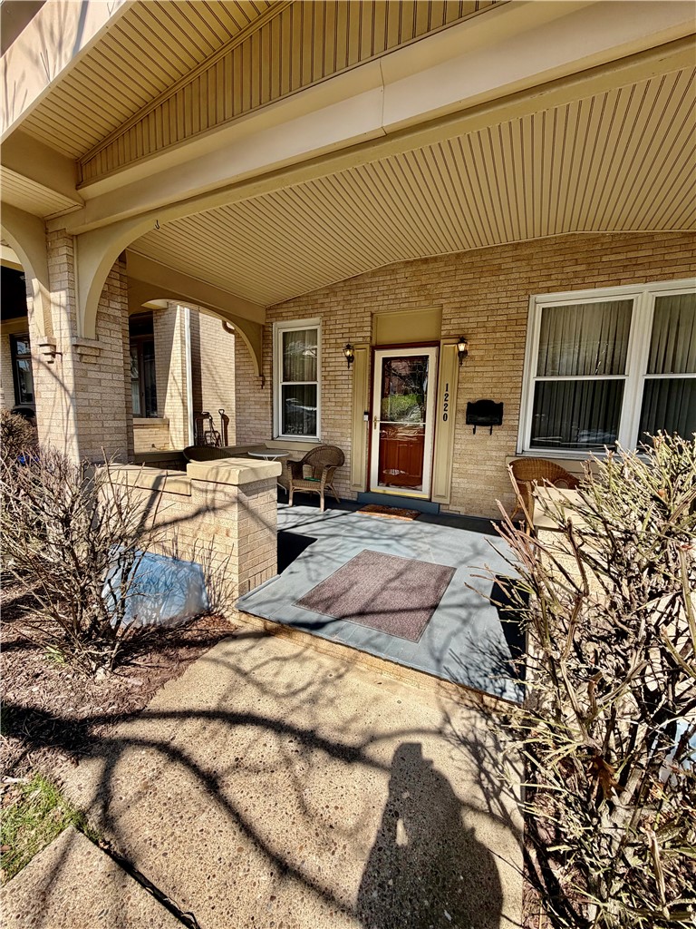 1220 Peermont Ave