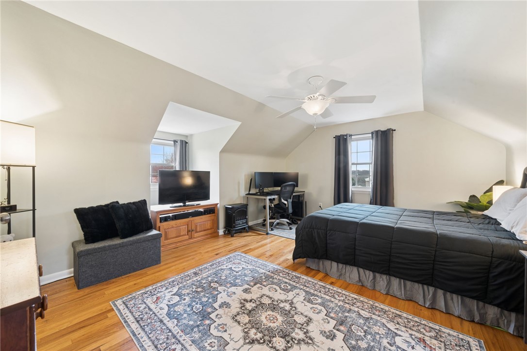 223 Ridgeview Dr