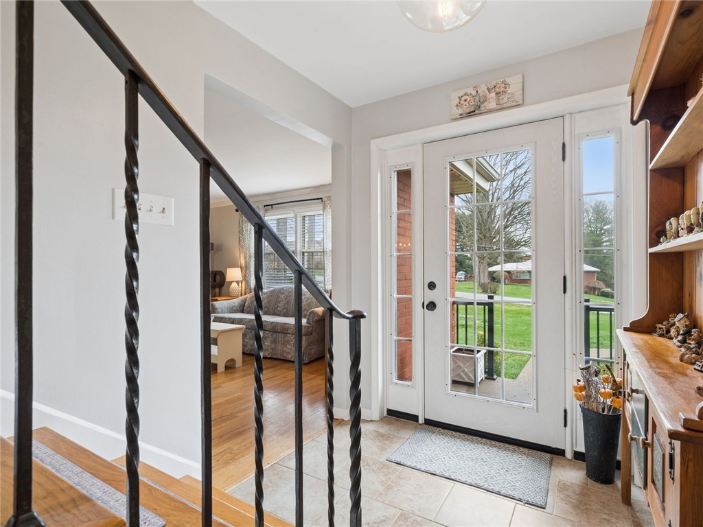223 Ridgeview Dr