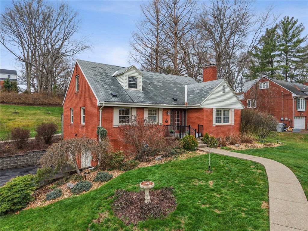 223 Ridgeview Dr