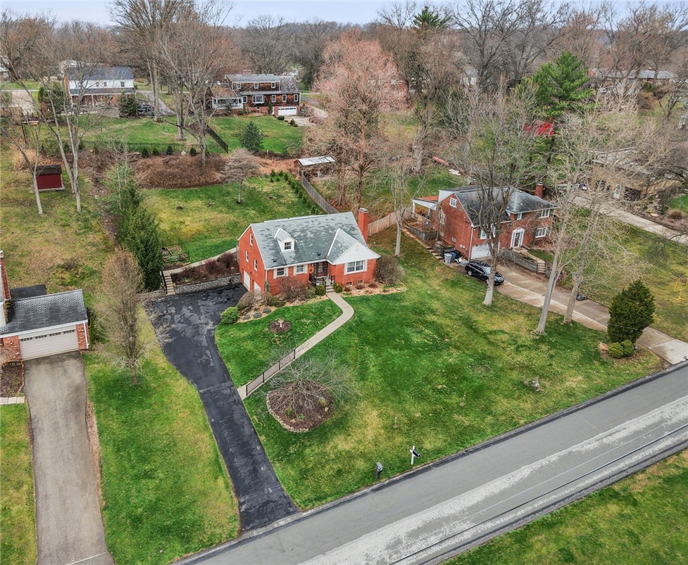 223 Ridgeview Dr