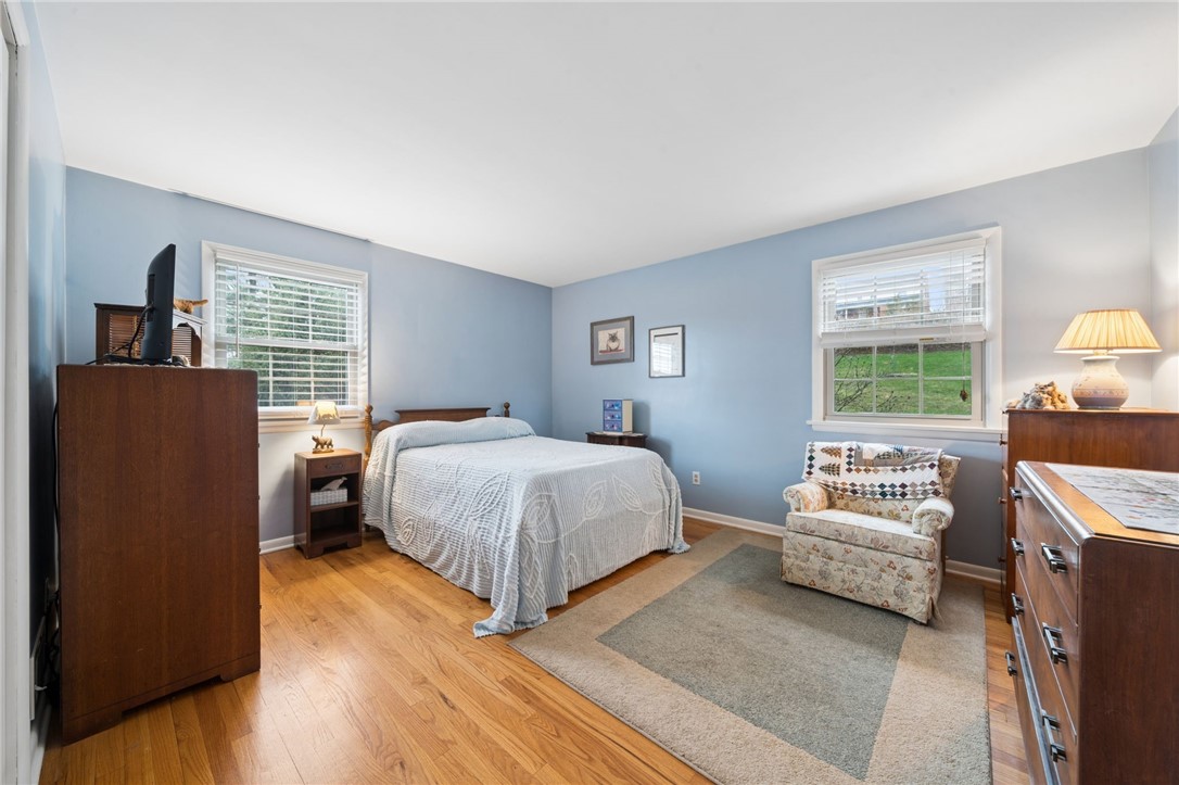 223 Ridgeview Dr