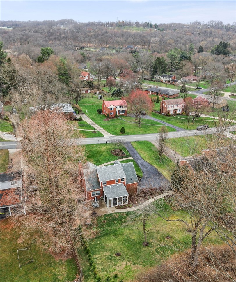 223 Ridgeview Dr