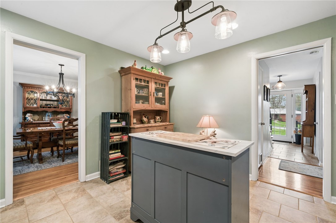 223 Ridgeview Dr
