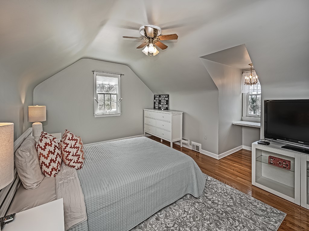 4 Couch Farm Road