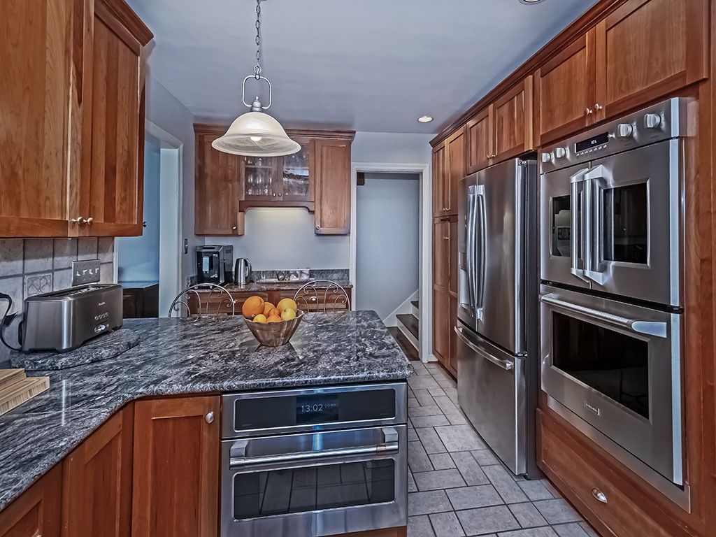 4 Couch Farm Road