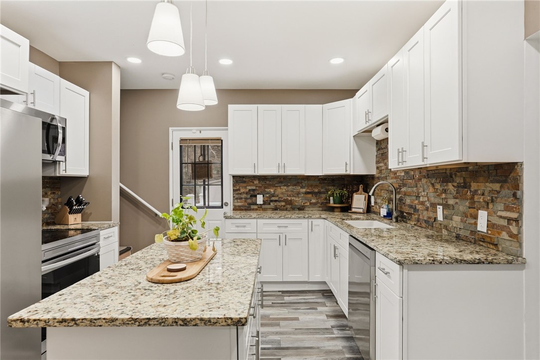 1629 Streets Run Road