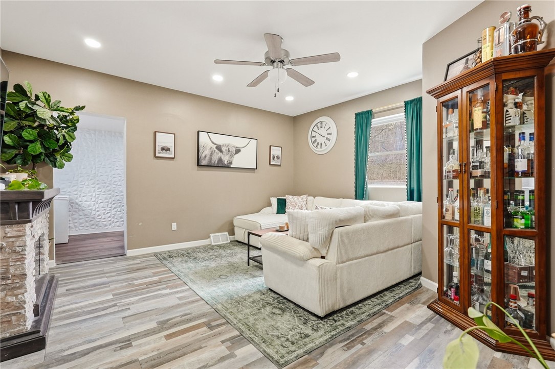 1629 Streets Run Road