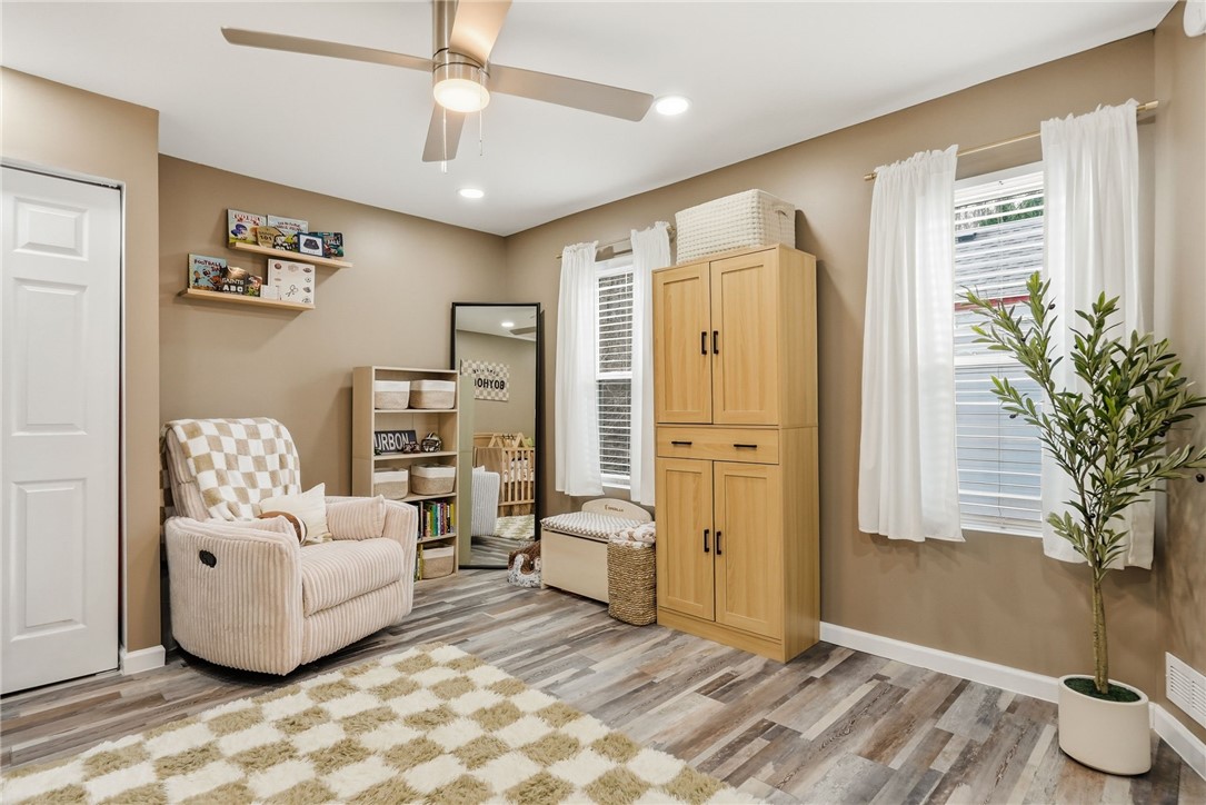 1629 Streets Run Road