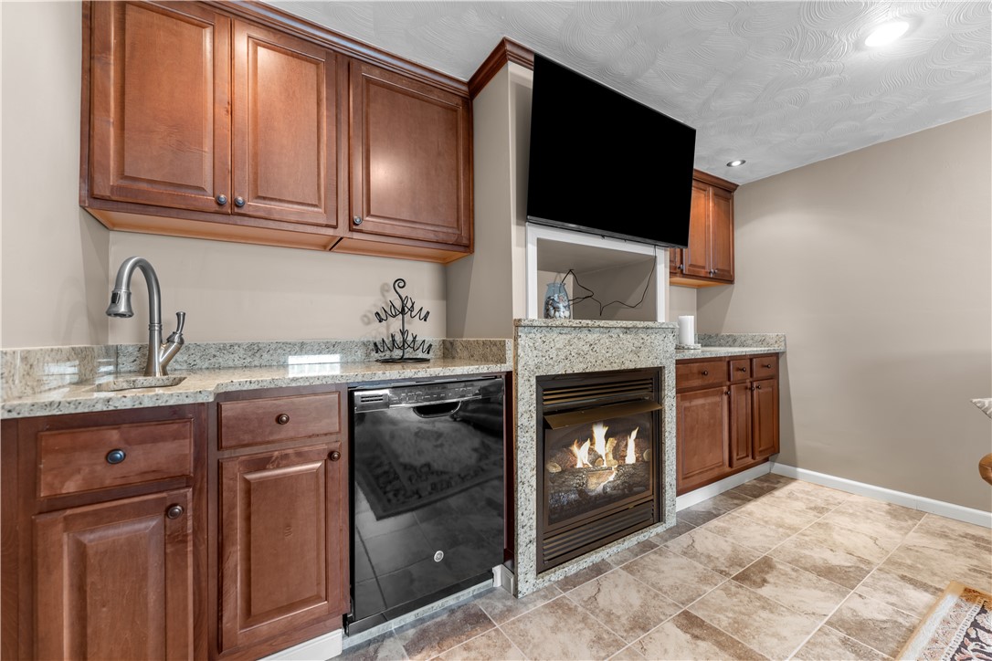 50 Altadena Drive