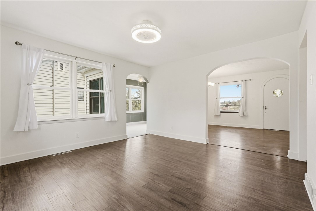 2516 Highland Circle