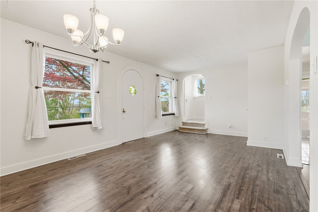 2516 Highland Circle