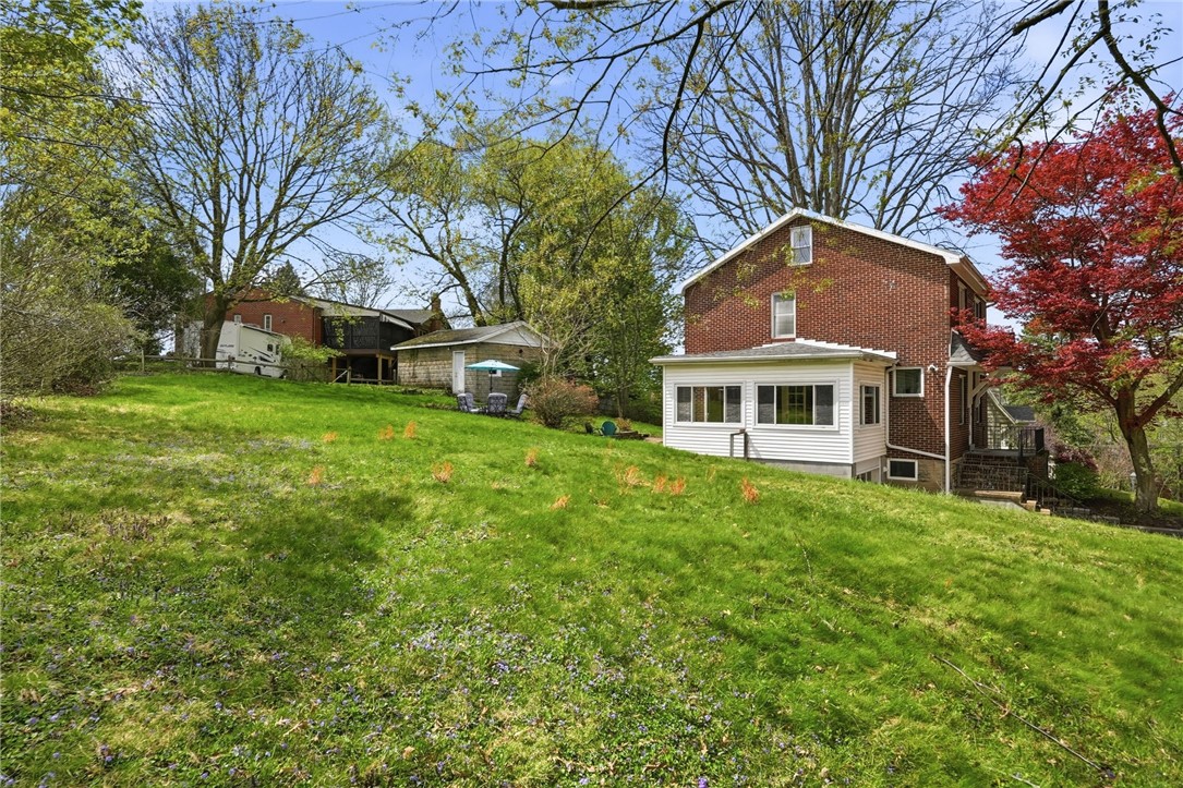 2516 Highland Circle