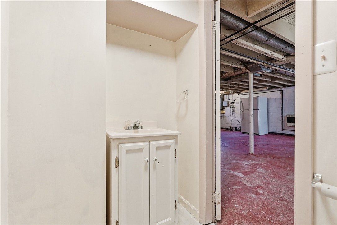 2516 Highland Circle