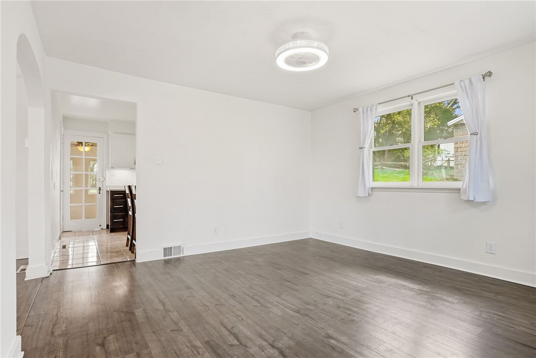 2516 Highland Circle