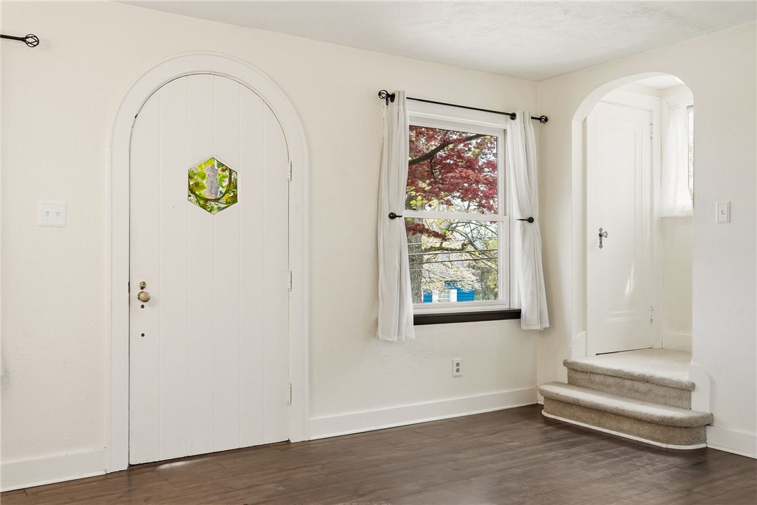 2516 Highland Circle