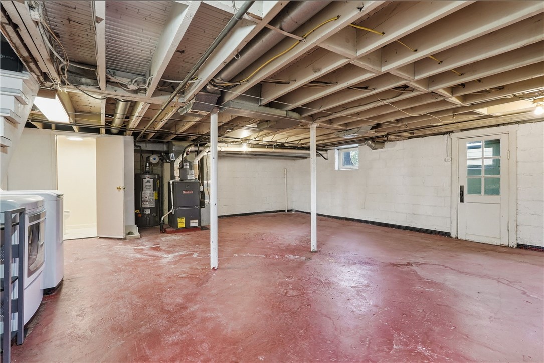 2516 Highland Circle