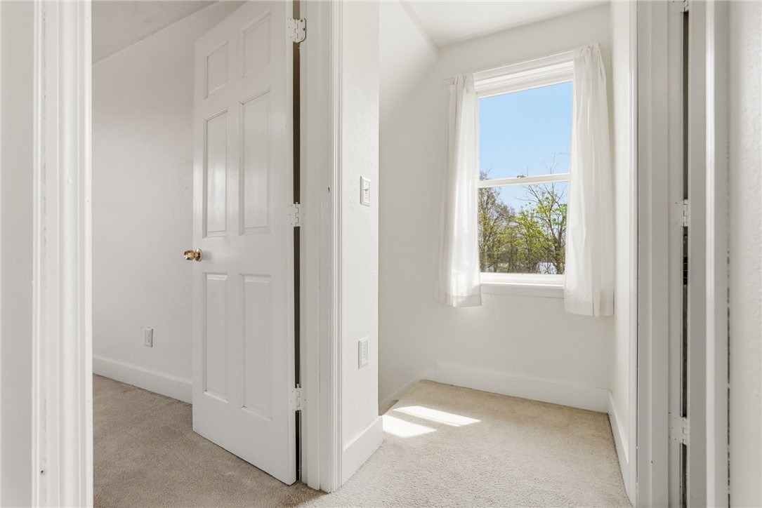 2516 Highland Circle