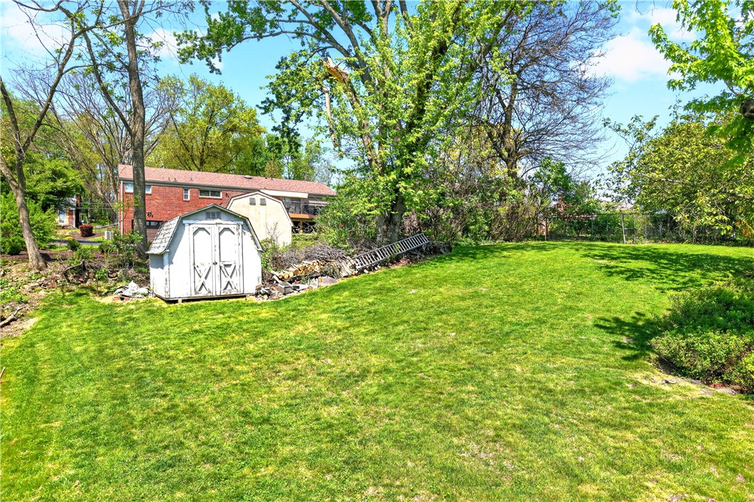 29 Pontiac Rd