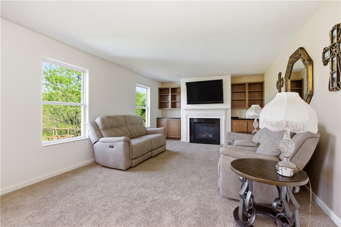 1328 Sandstone Dr