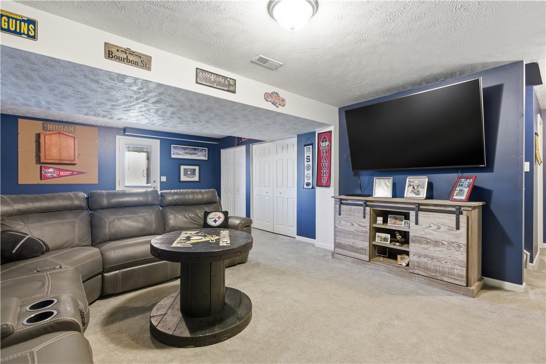 1328 Sandstone Dr