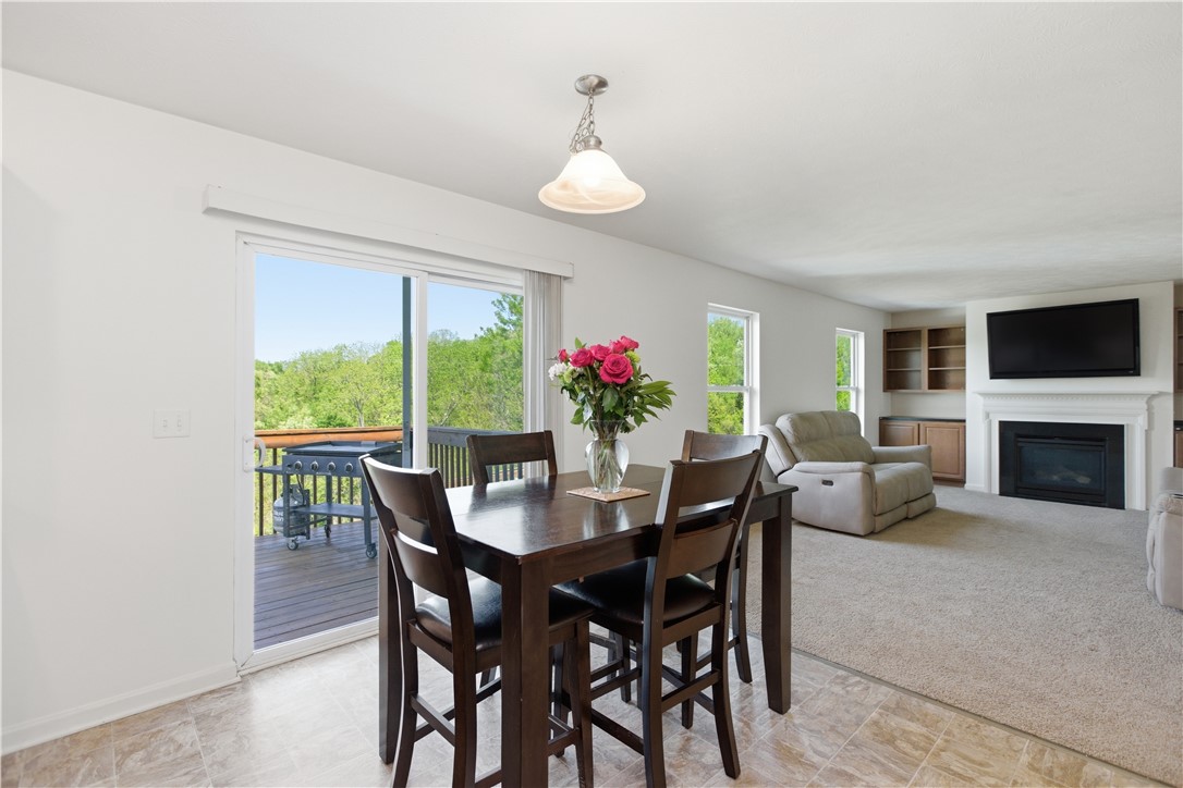 1328 Sandstone Dr