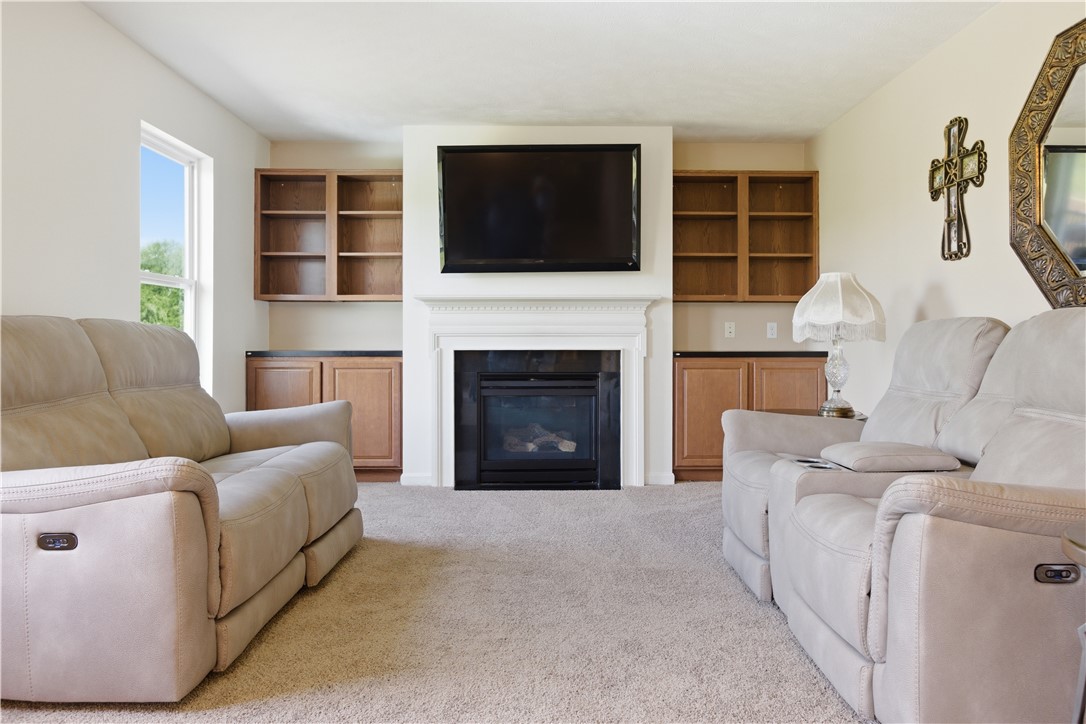 1328 Sandstone Dr