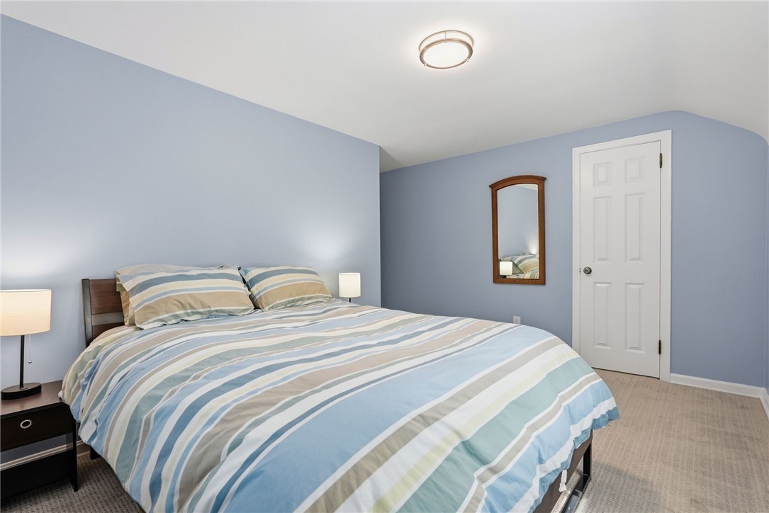 954 Lindendale Dr