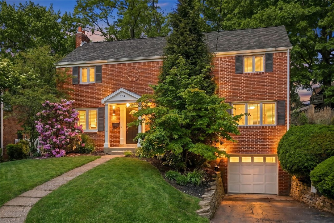 954 Lindendale Dr