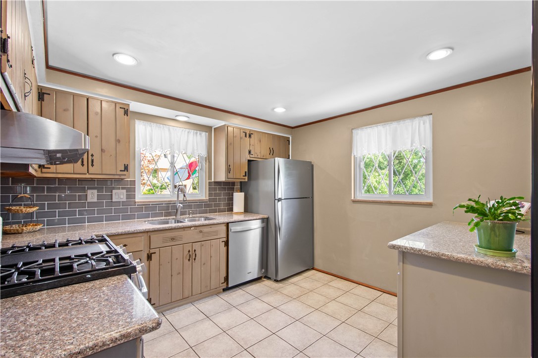 1234 Lakemont Dr.