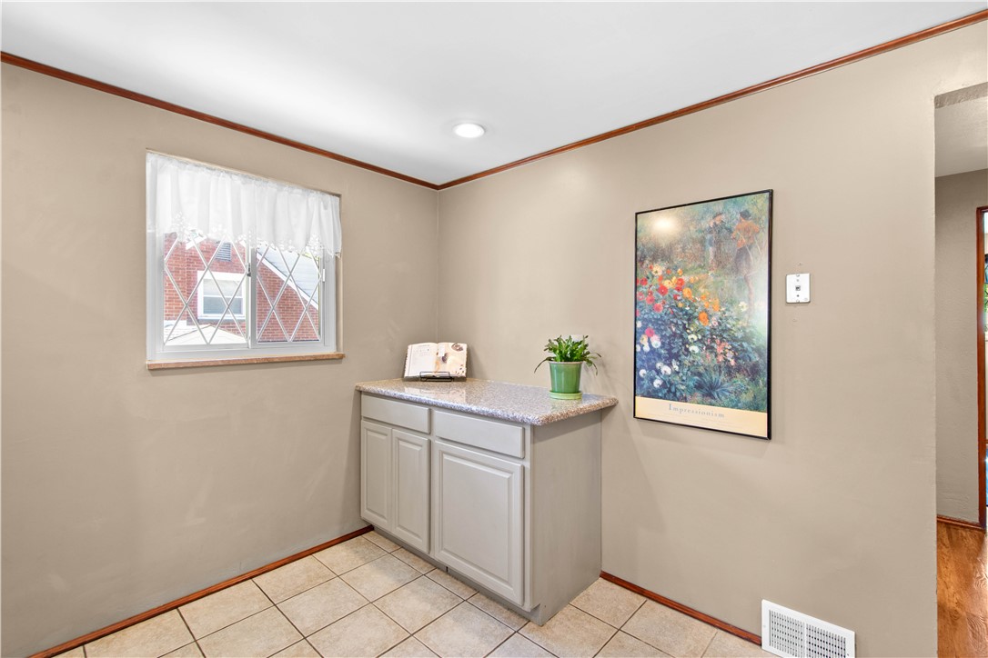 1234 Lakemont Dr.