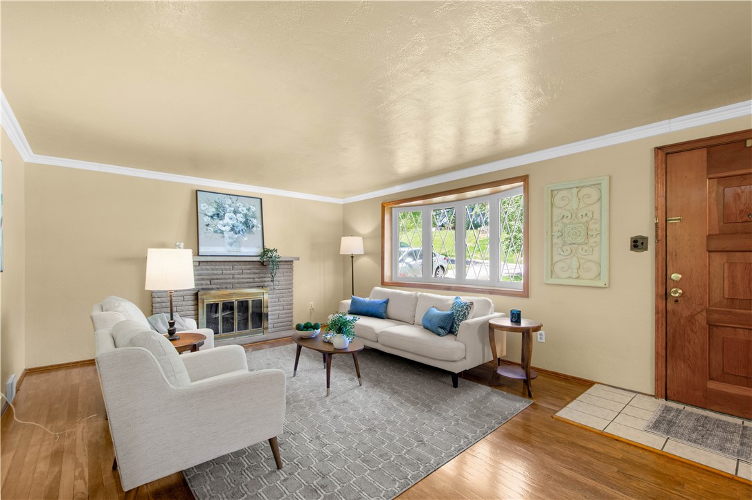 1234 Lakemont Dr.