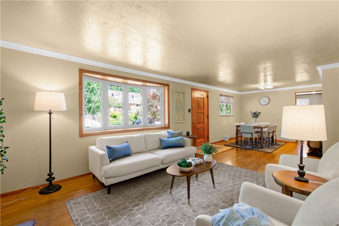 1234 Lakemont Dr.