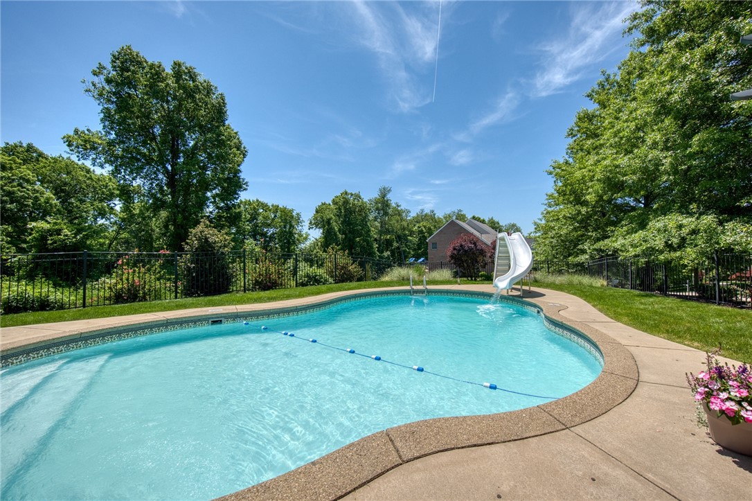 100 Chestnut Ct