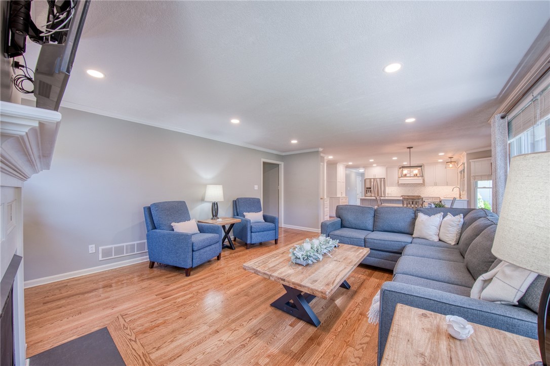 100 Chestnut Ct
