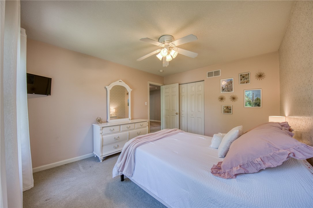 100 Chestnut Ct